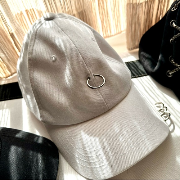 3 baseball caps, made in Korean - Picture 3 of 5